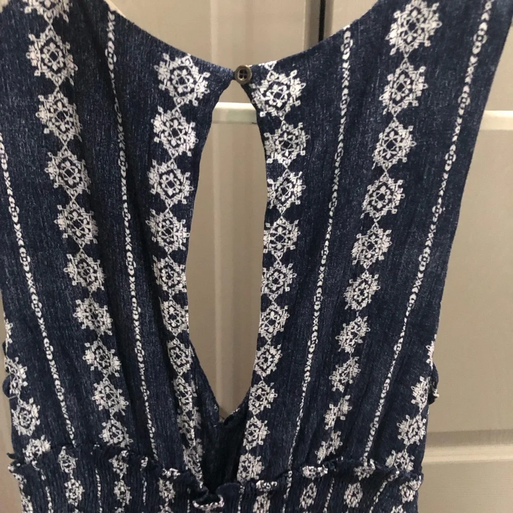 Hem and Thread jumpsuit - Picture 8 of 11